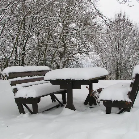 1 De Renuamont * Sainte-Ode